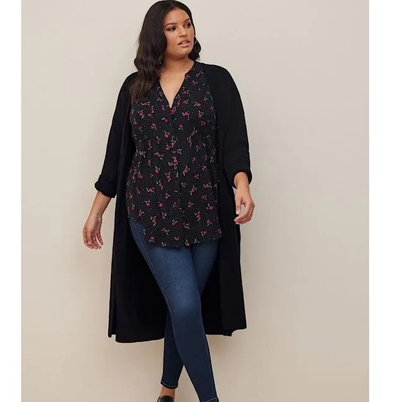 Host Pick NWT Torrid Emma black red floral crinkle long sleeve babydoll top 1X - Picture 3 of 11